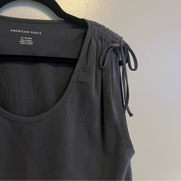 AE Cropped Tank - Picture 3 of 4